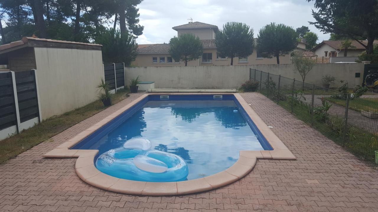 Bulle De Bonheur Bed & Breakfast Gujan-Mestras Exterior photo